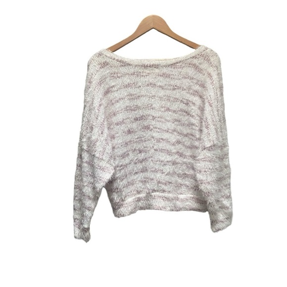 Rose & White 143 Story by Line‎ Up Cropped Eyelash Sweater Dolman Sleeves - Picture 4 of 8